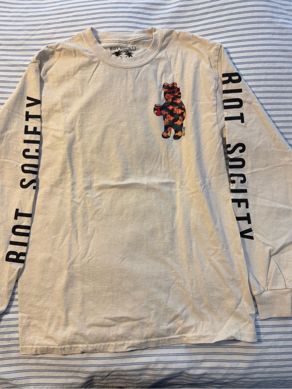 riot society White Long-Sleeve Tee with Floral Bear Graphic